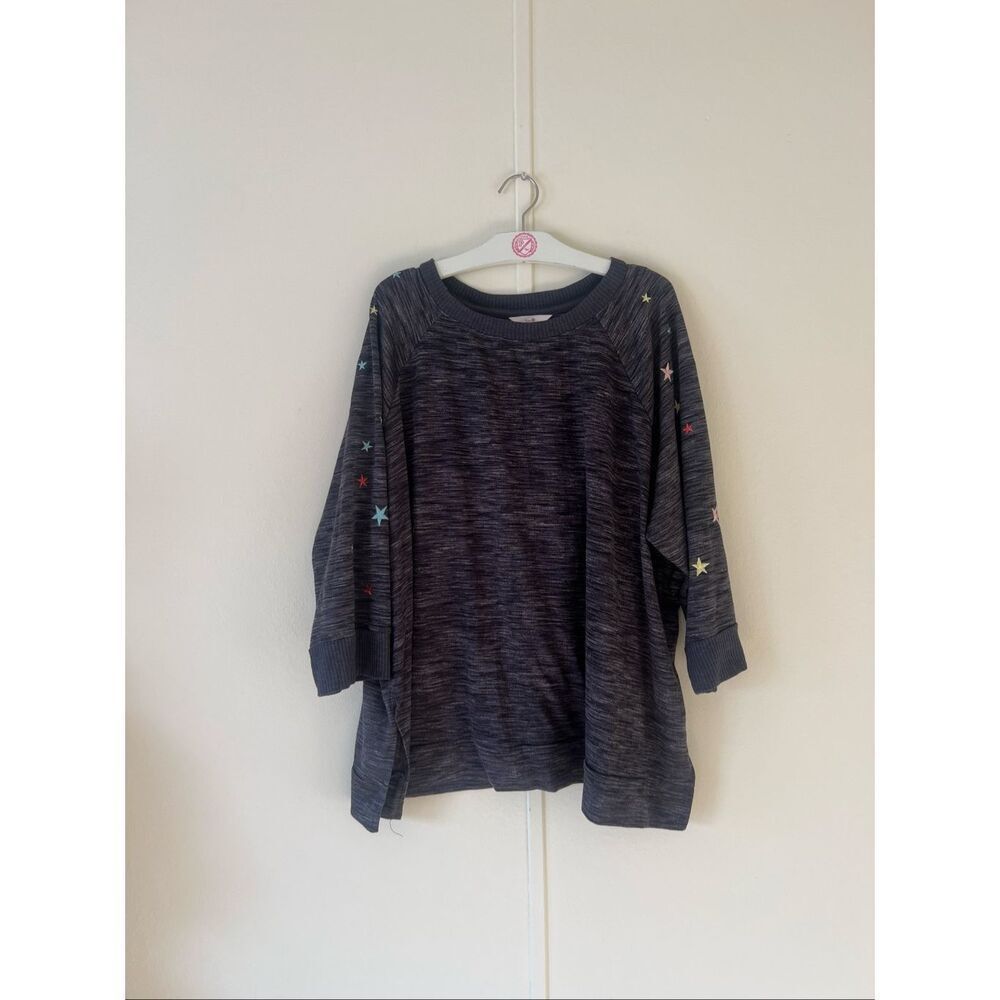Secret Treasures Top With Embroidered Stars On The Sleeves Woman’s Size 2X